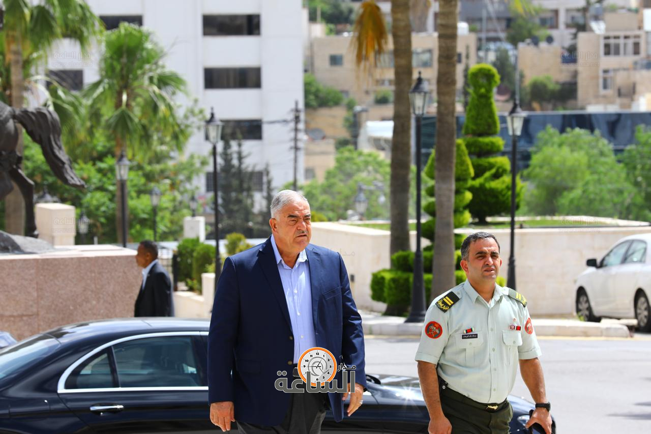 Madar Al-Saa Images 0.1644921644840318