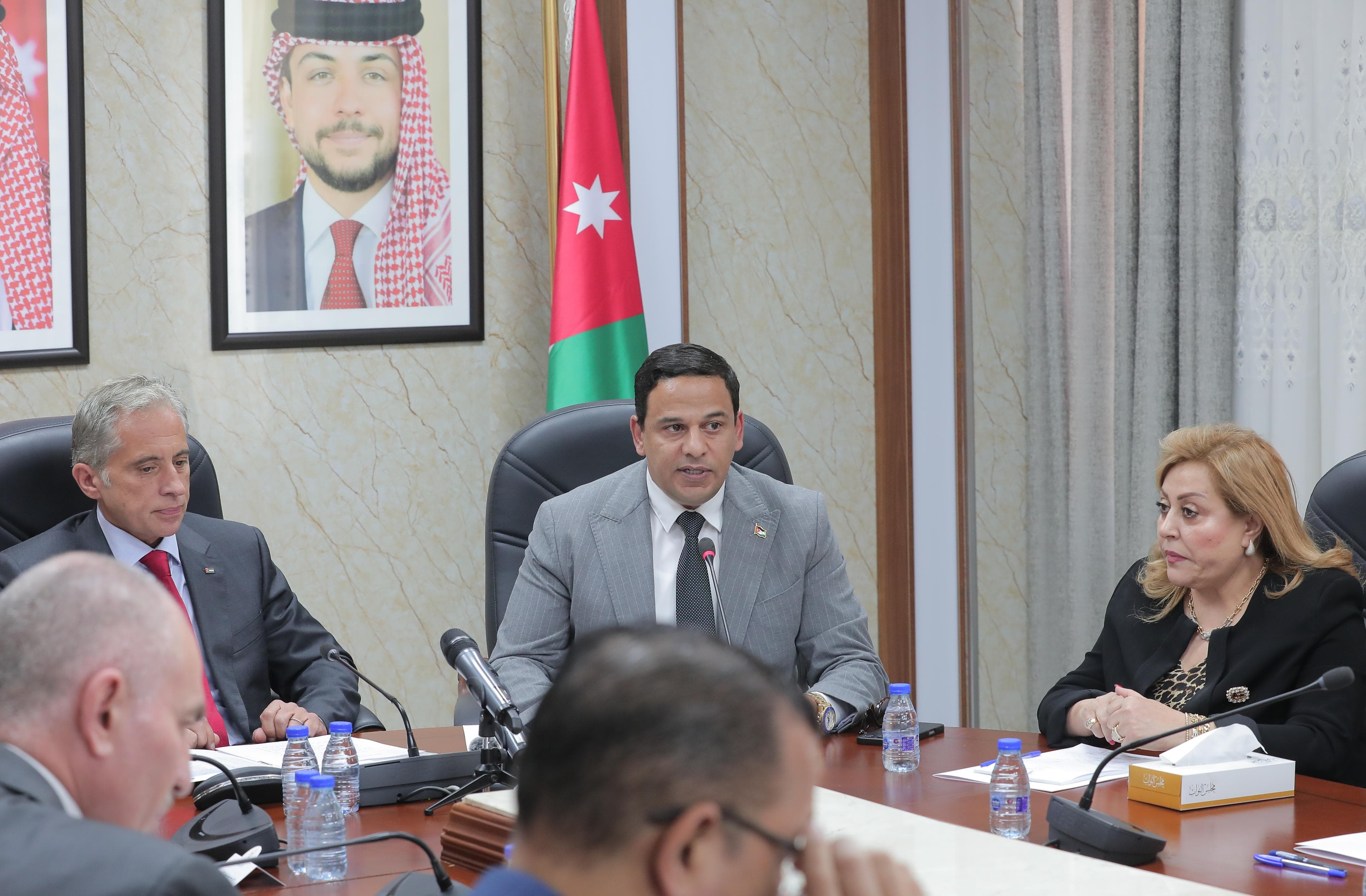 Madar Al-Saa Images 0.94802719041077