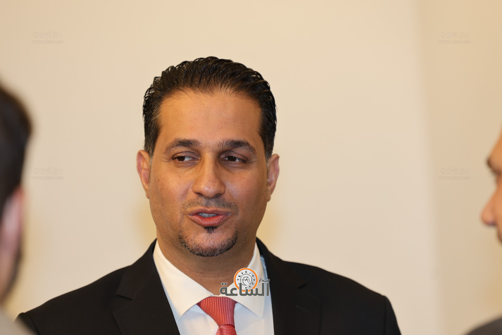 Madar Al-Saa Images 0.5947395001528079