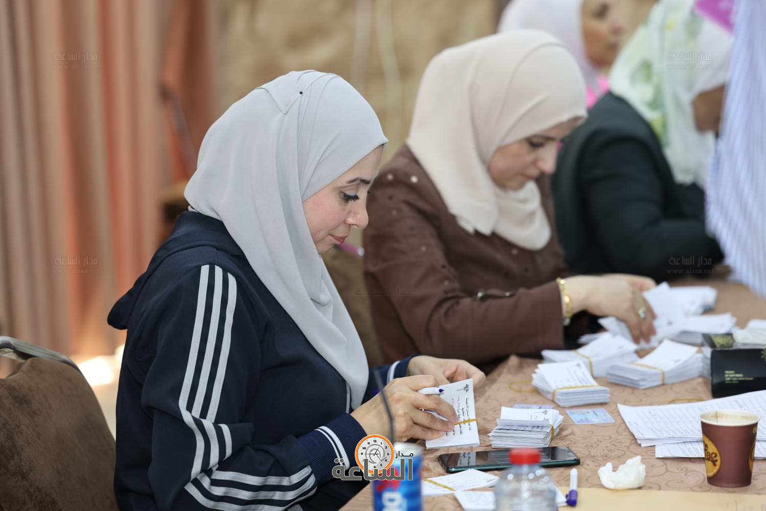 Madar Al-Saa Images 0.3841205759633407