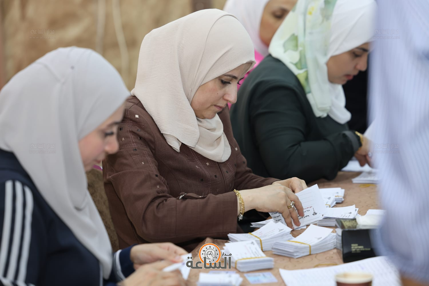 Madar Al-Saa Images 0.17151658438274375