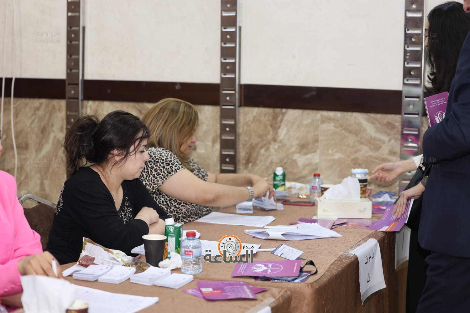 Madar Al-Saa Images 0.8298611892975921