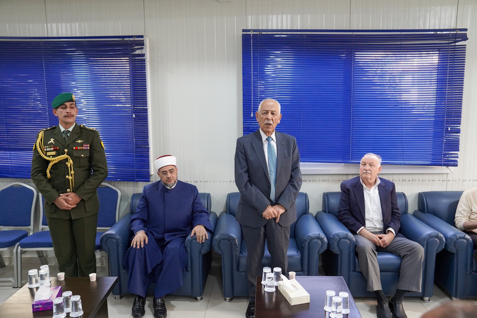 Madar Al-Saa Images 0.08805026352528567