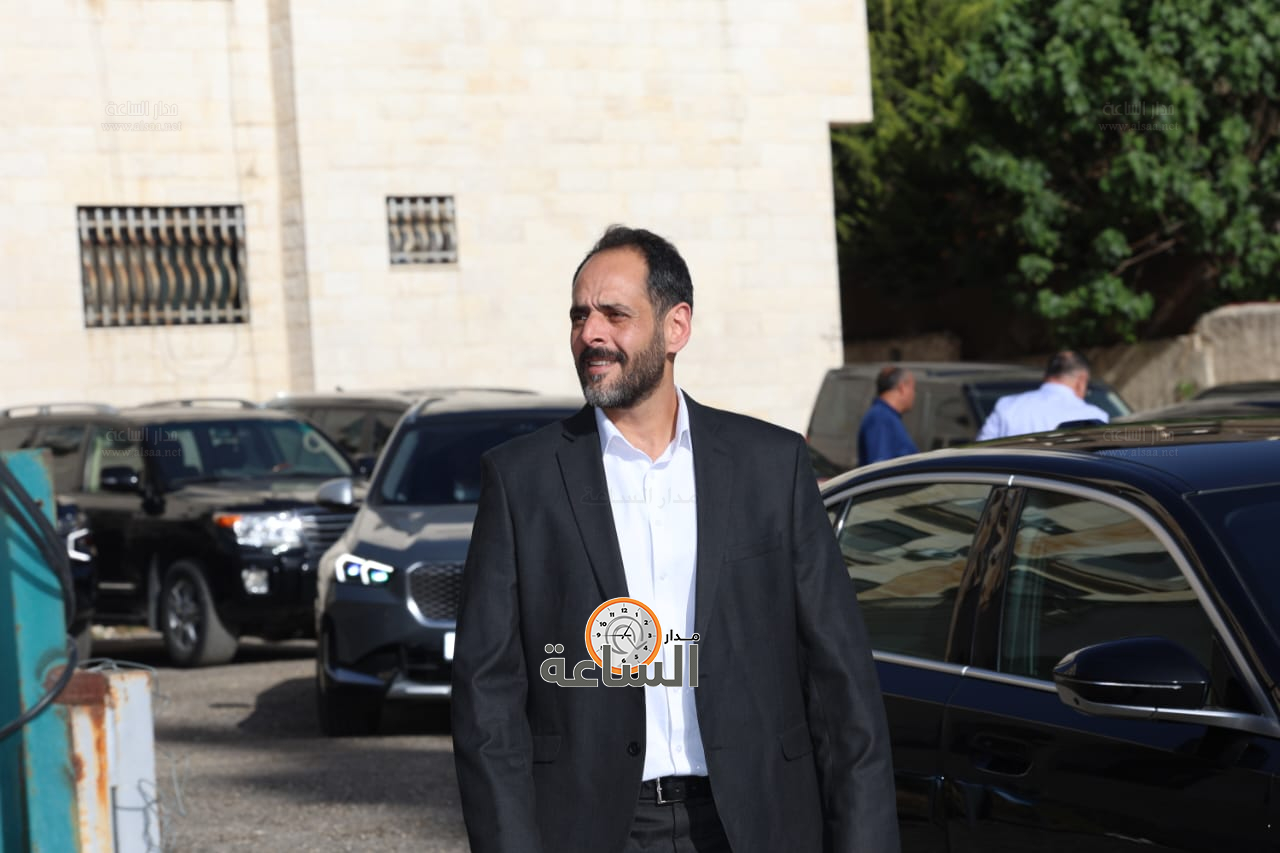 Madar Al-Saa Images 0.0016909134387043112