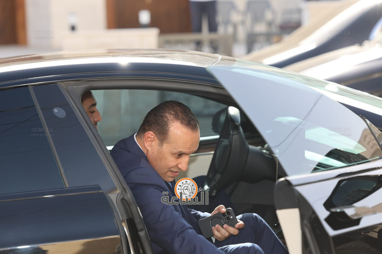 Madar Al-Saa Images 0.9986009613412614