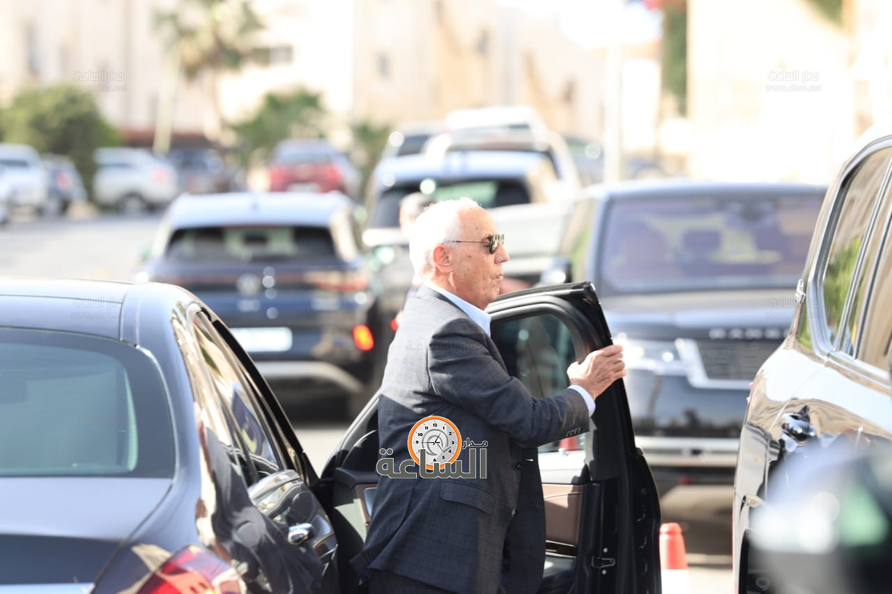 Madar Al-Saa Images 0.8759185222558601