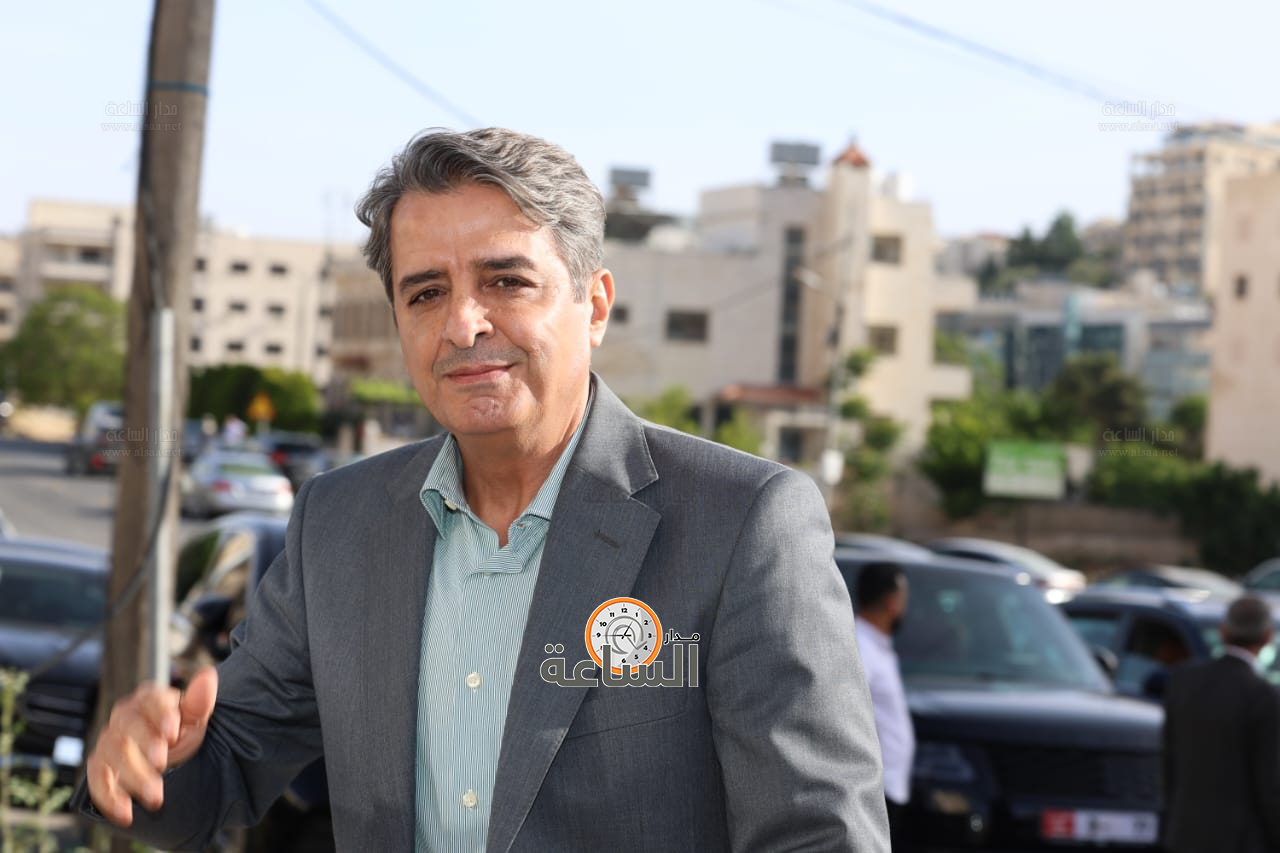 Madar Al-Saa Images 0.9588010175003894