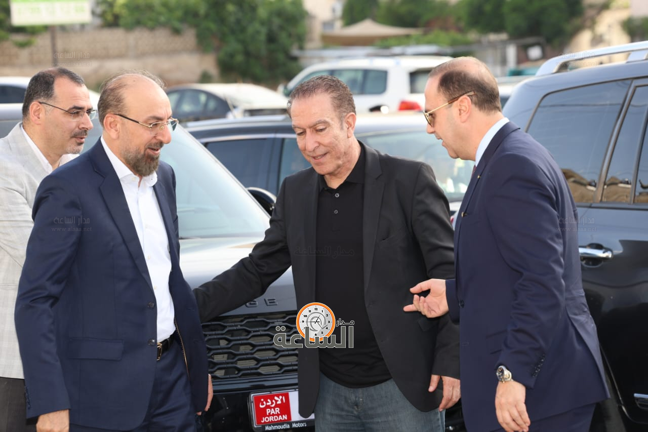 Madar Al-Saa Images 0.10321456643996962