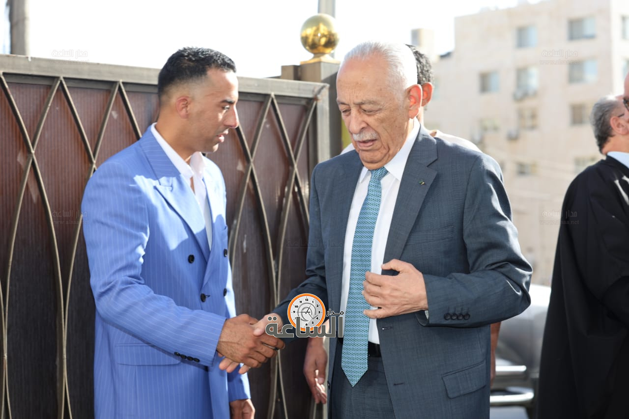 Madar Al-Saa Images 0.4756106044312227