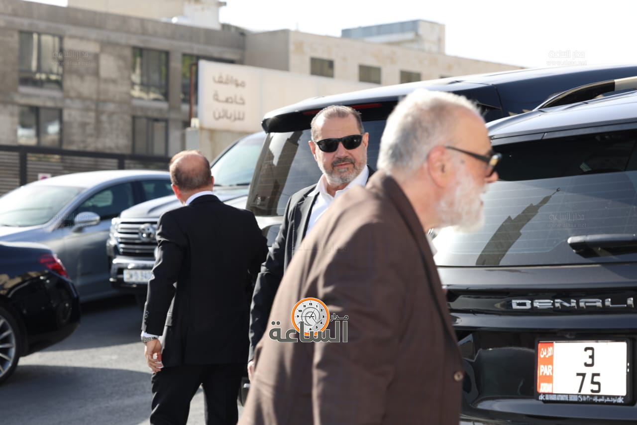 Madar Al-Saa Images 0.1999711496047175