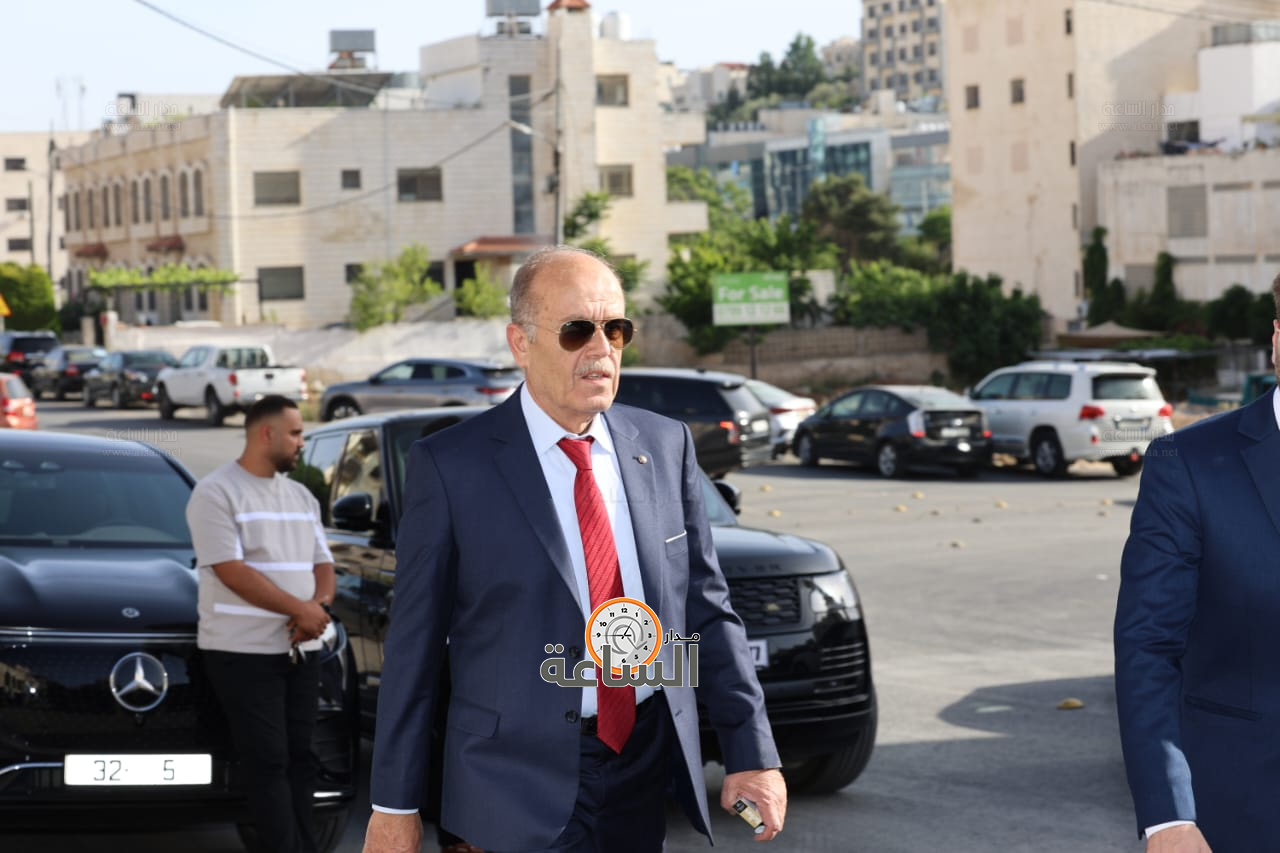 Madar Al-Saa Images 0.4271764124918941