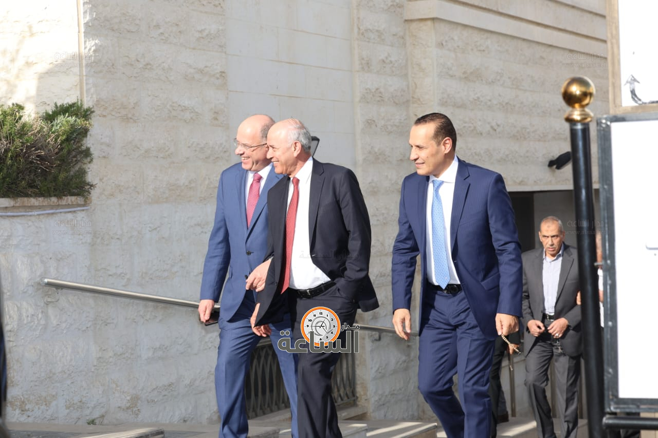 Madar Al-Saa Images 0.2205772398741649