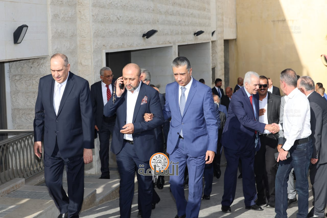 Madar Al-Saa Images 0.3704750987573726