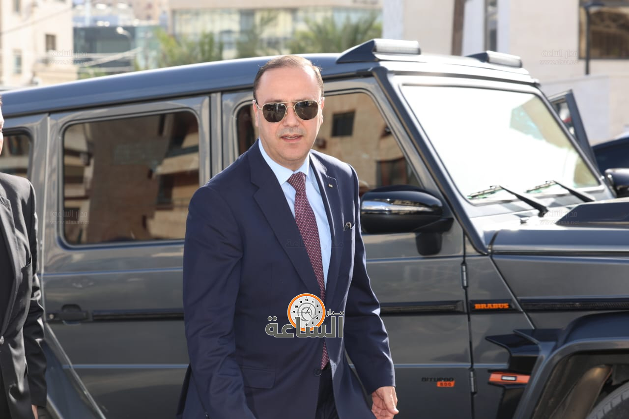 Madar Al-Saa Images 0.1434085852715512