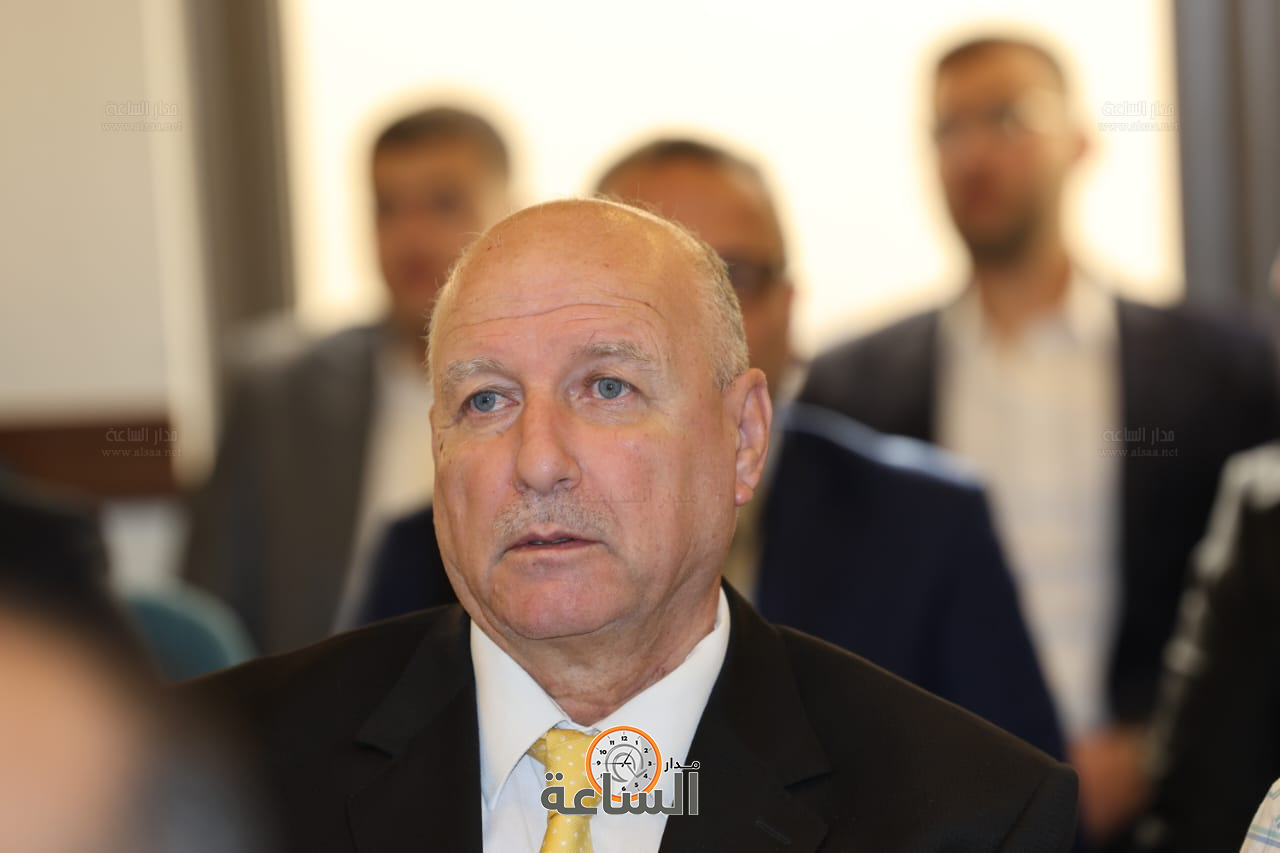 Madar Al-Saa Images 0.129310562867328