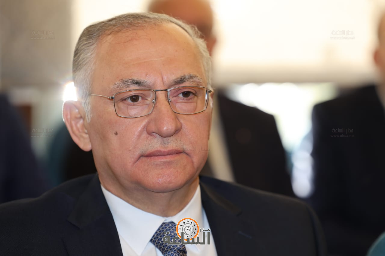 Madar Al-Saa Images 0.7353237309848416