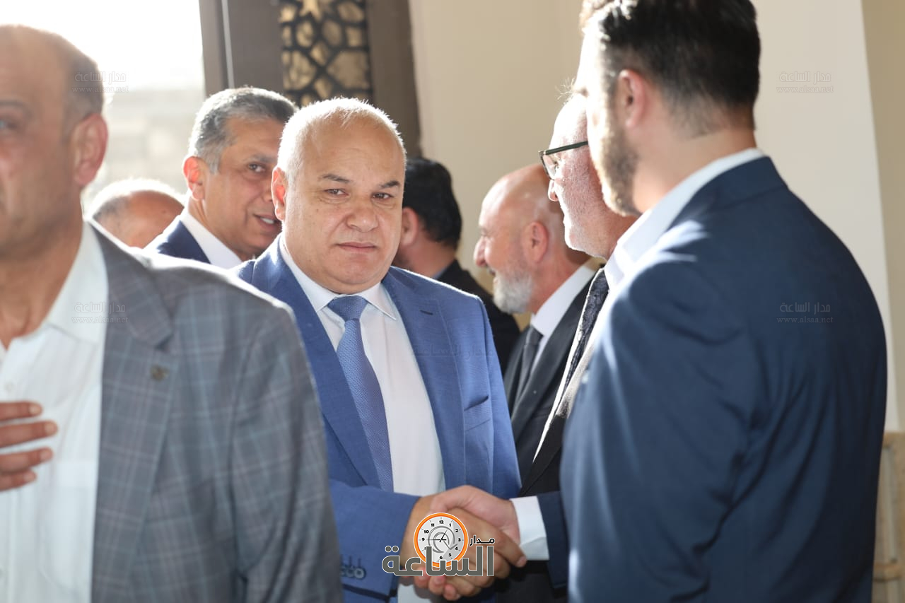 Madar Al-Saa Images 0.22727652137416154