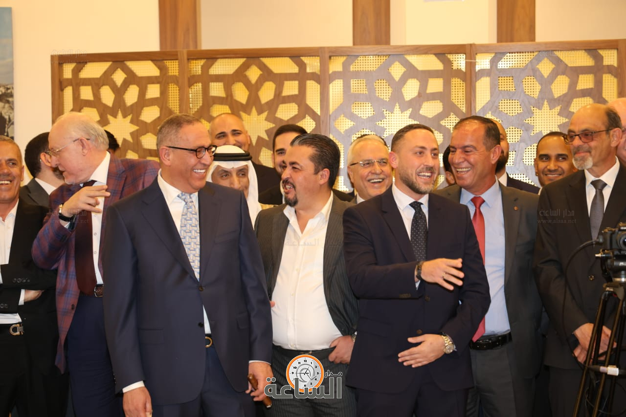 Madar Al-Saa Images 0.734471225250668