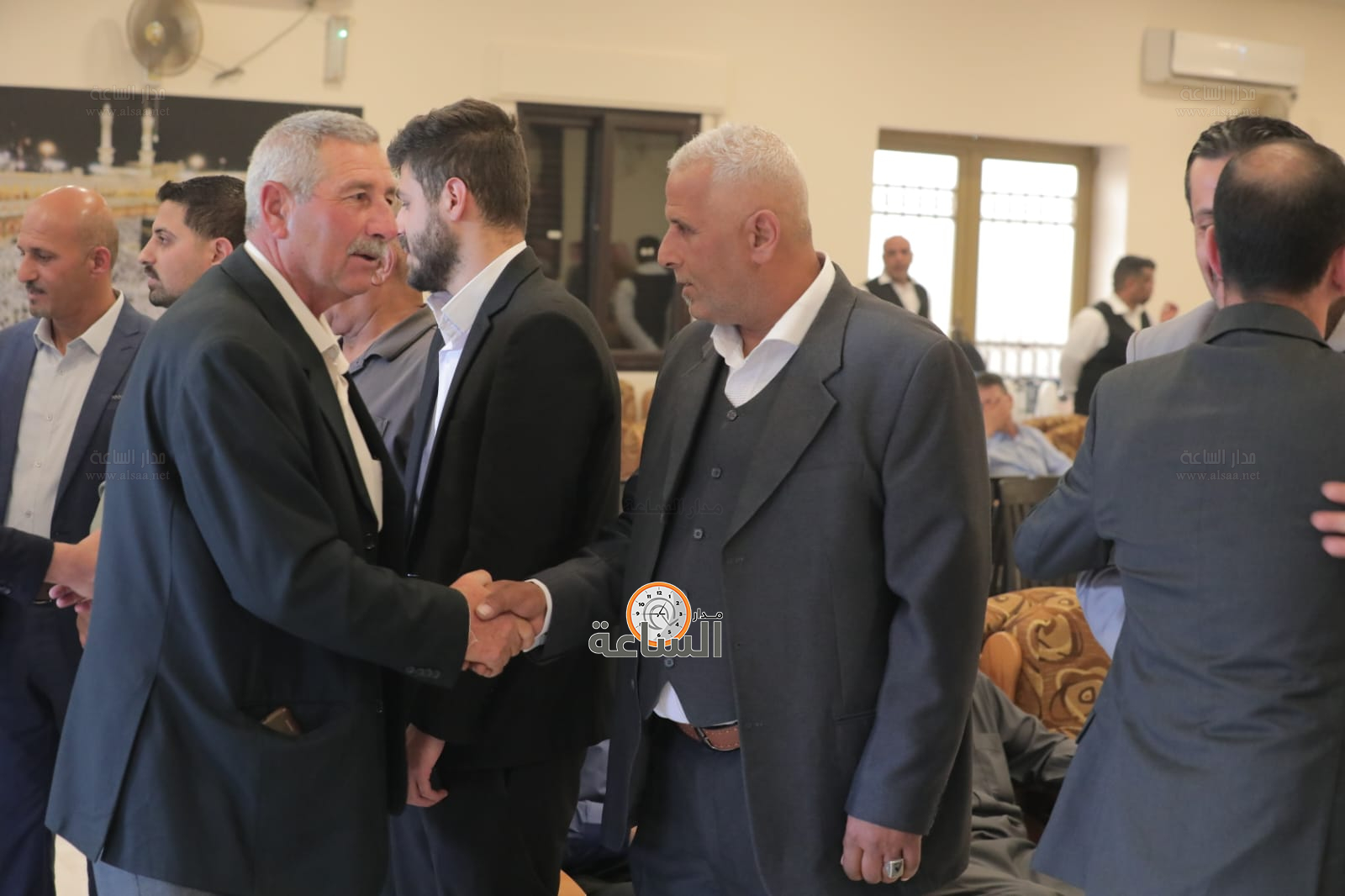 Madar Al-Saa Images 0.8179118095733754