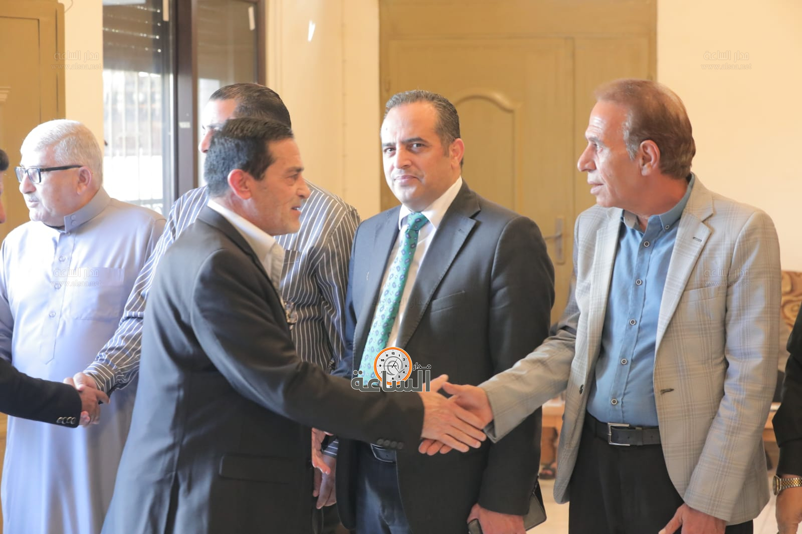 Madar Al-Saa Images 0.23745151728574643