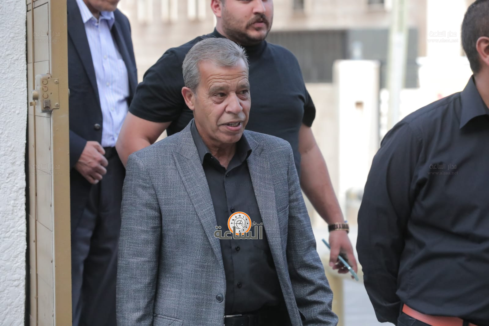 Madar Al-Saa Images 0.48098649211345945