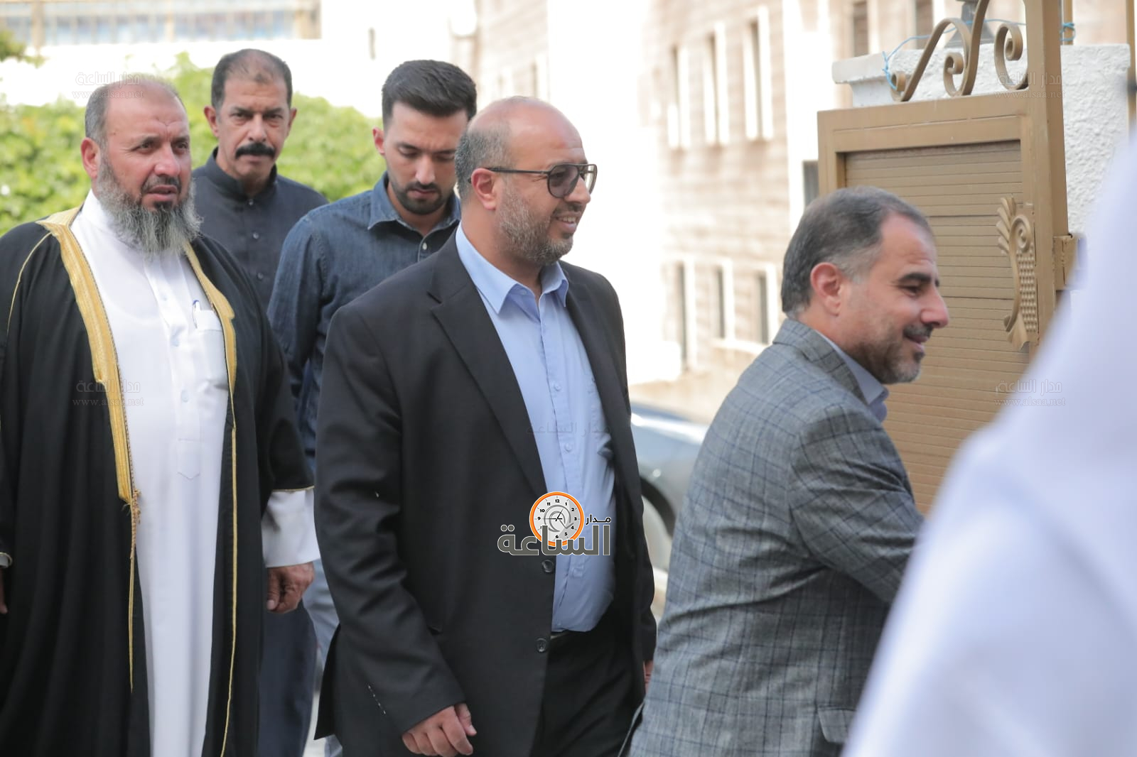 Madar Al-Saa Images 0.6249935742437279