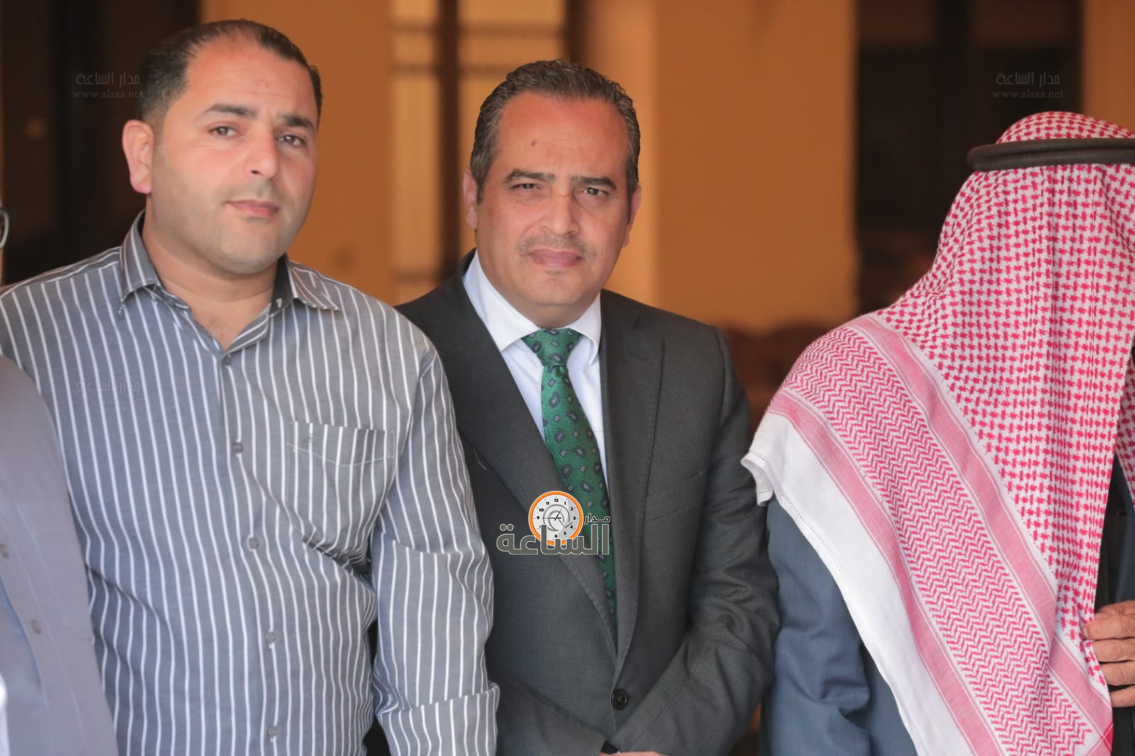 Madar Al-Saa Images 0.7405055083355423