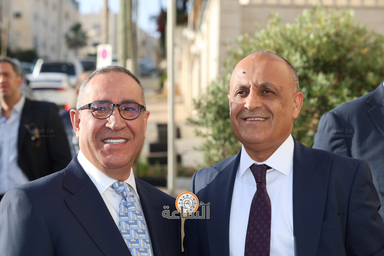 Madar Al-Saa Images 0.27233258884366585