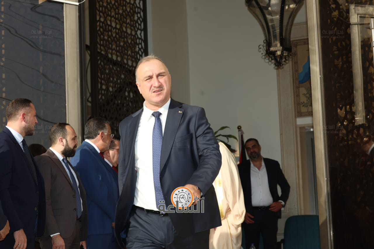 Madar Al-Saa Images 0.612887020289391