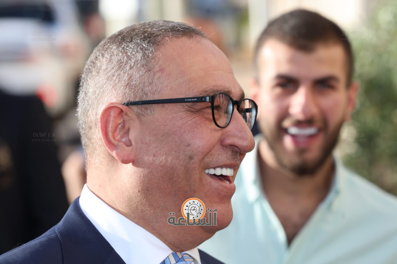 Madar Al-Saa Images 0.43517811583653454