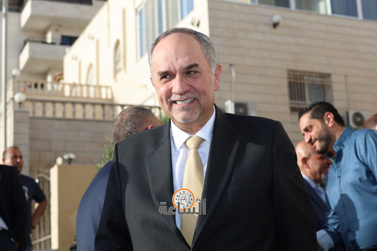 Madar Al-Saa Images 0.8688494670772156