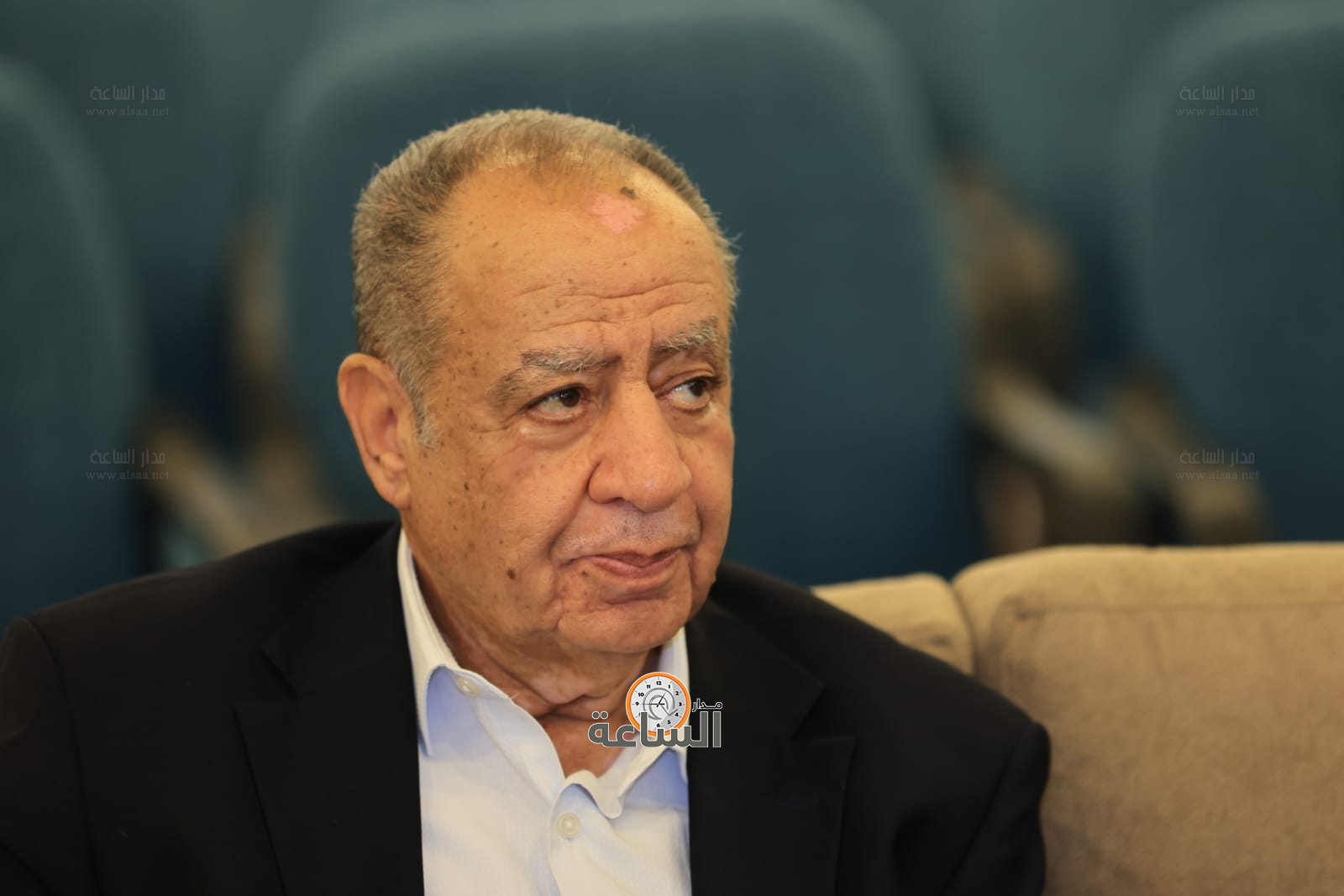 Madar Al-Saa Images 0.3367204168685871