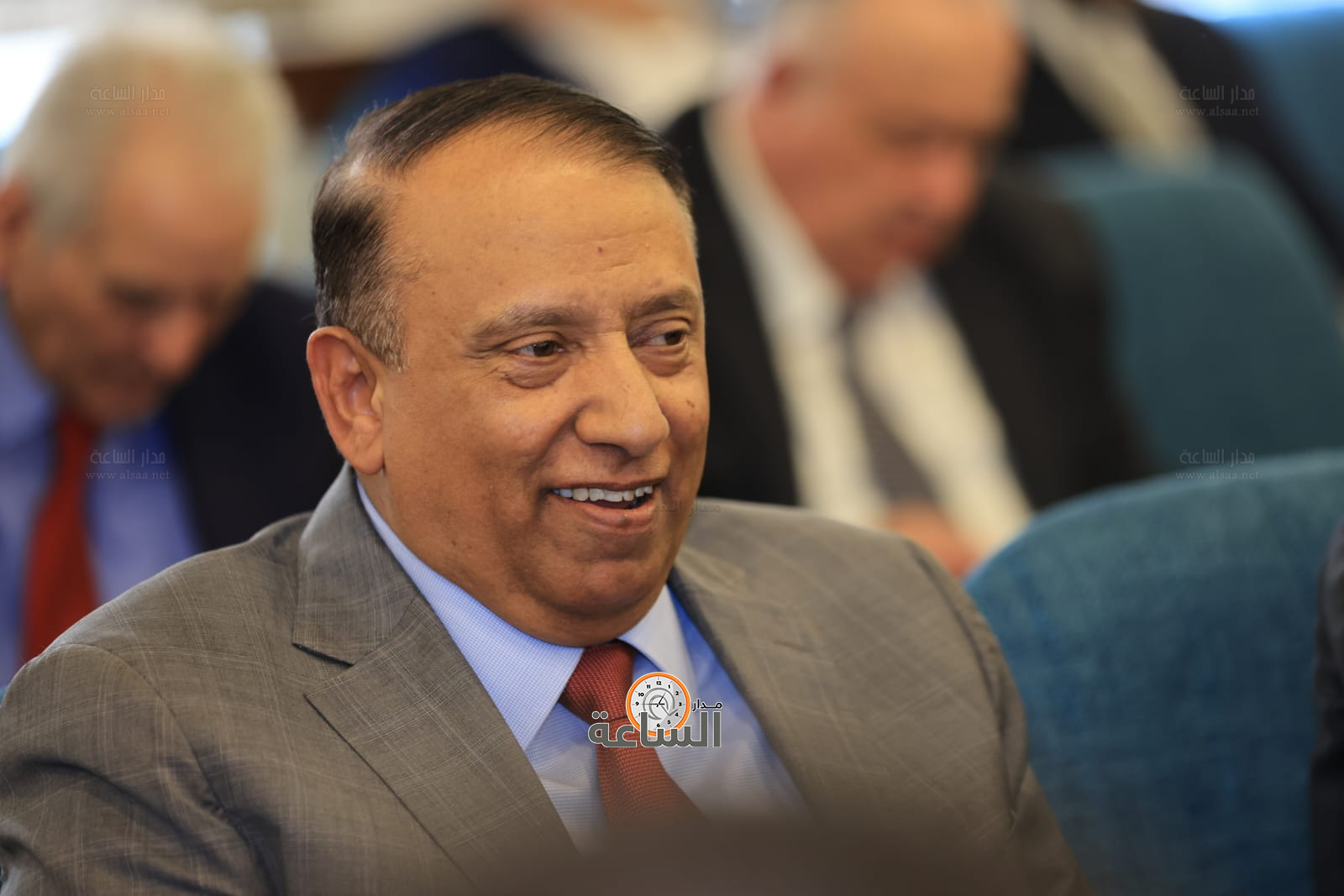 Madar Al-Saa Images 0.8526064117337548