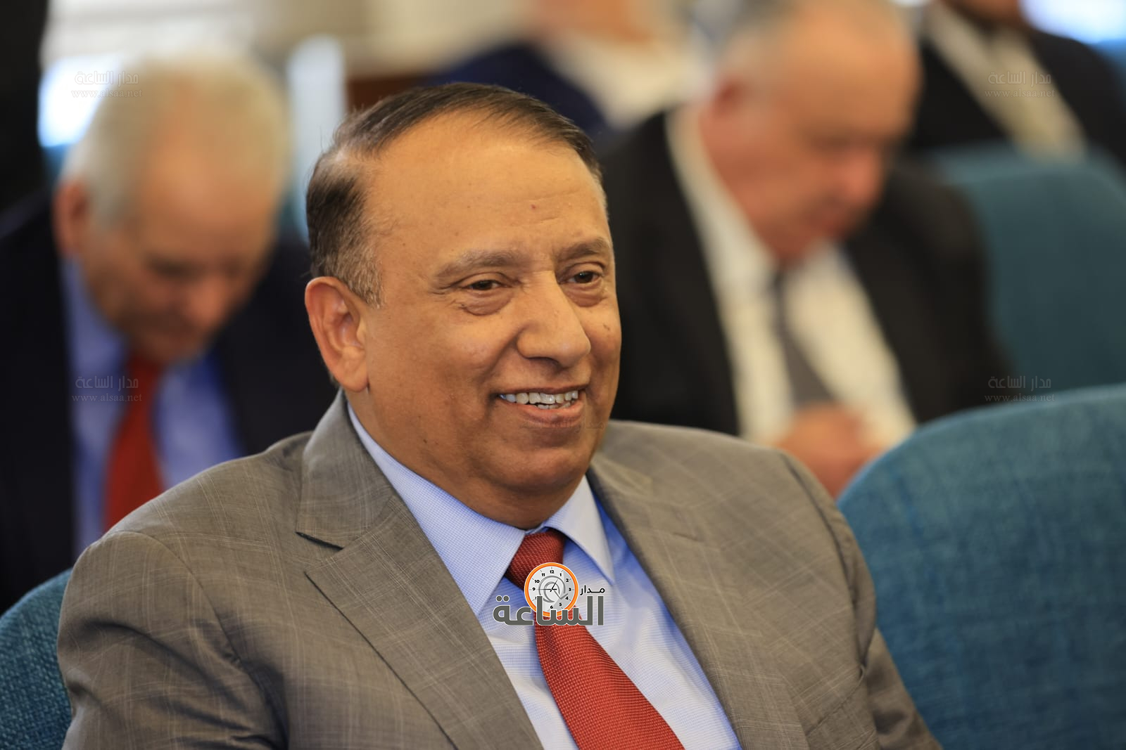 Madar Al-Saa Images 0.56531011096502