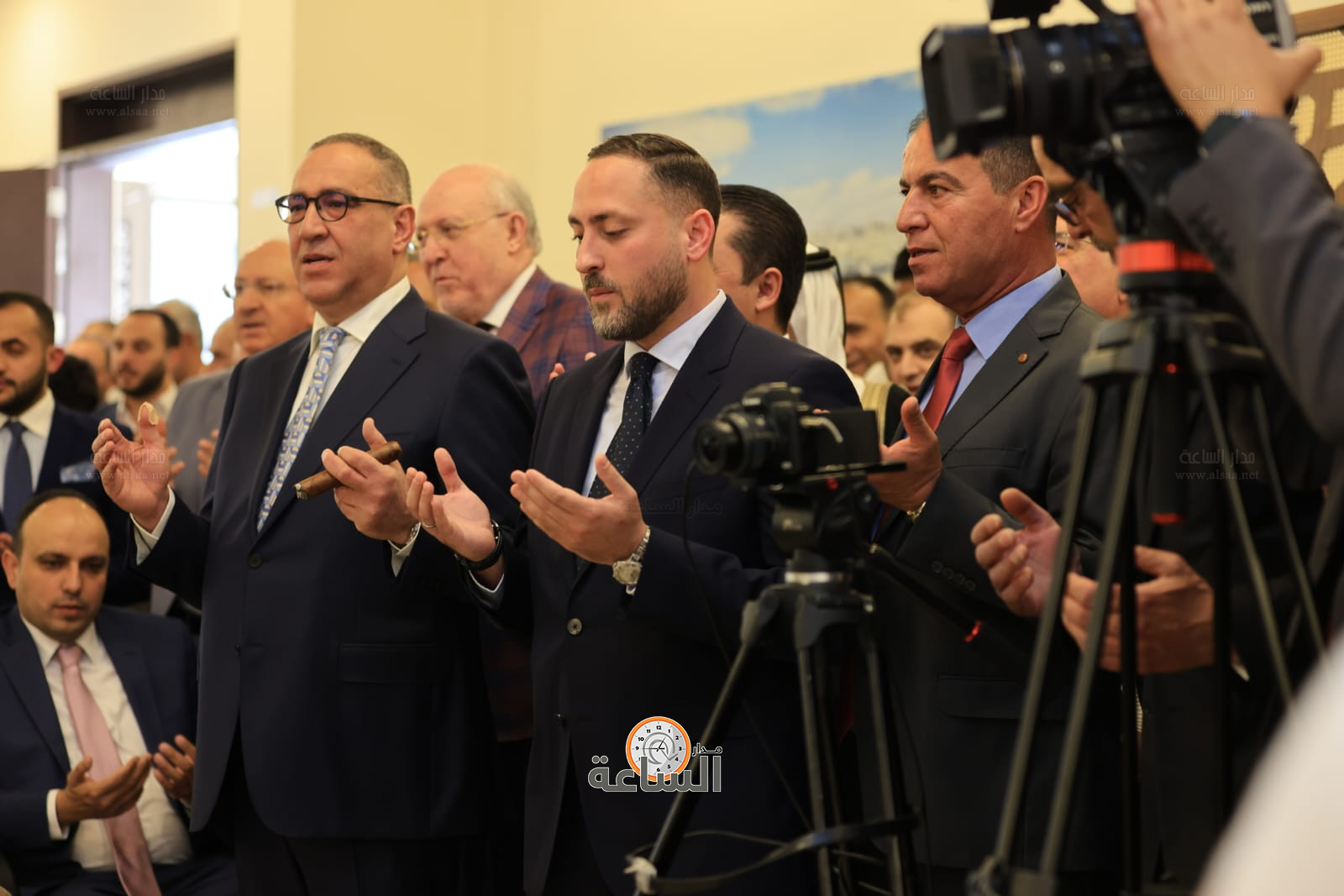 Madar Al-Saa Images 0.9181079172824654