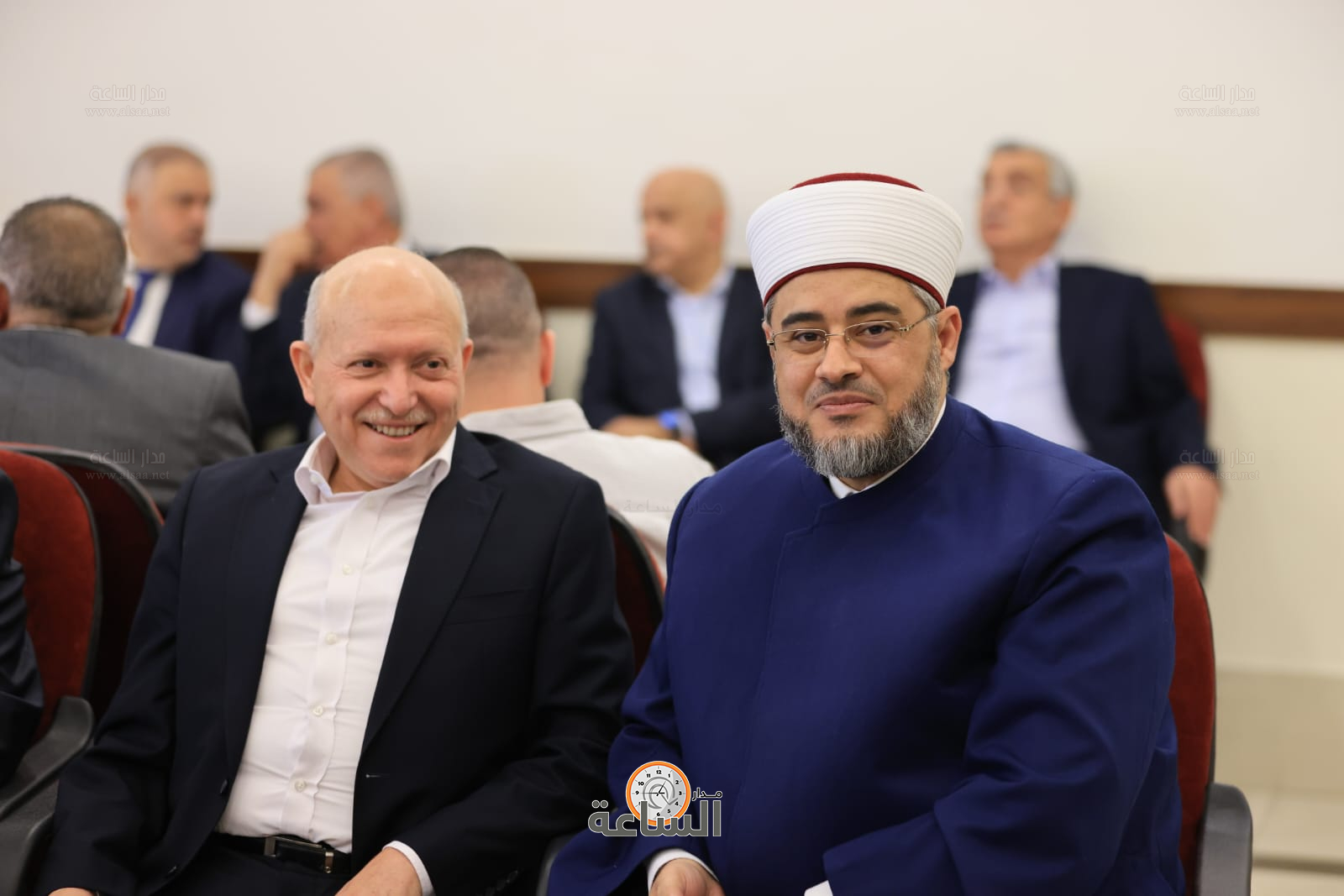 Madar Al-Saa Images 0.4748945331176476