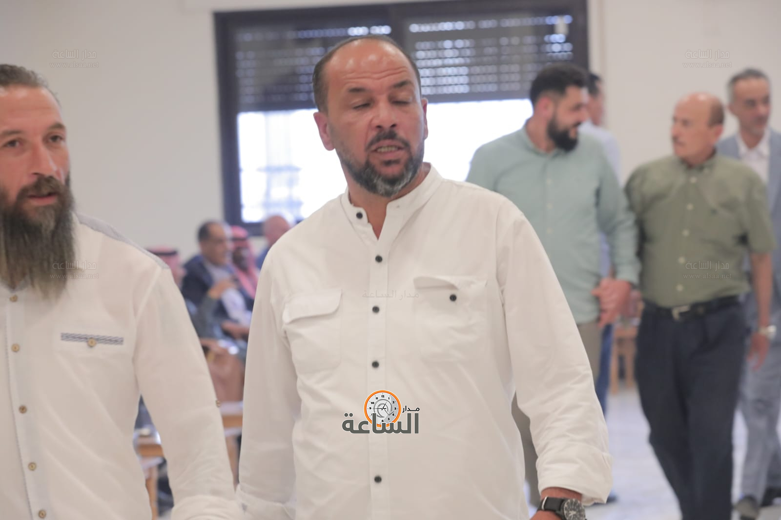 Madar Al-Saa Images 0.9978952234388919