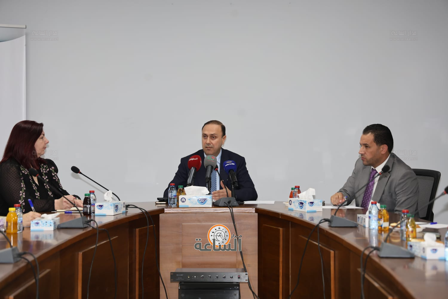 Madar Al-Saa Images 0.21605373785767623