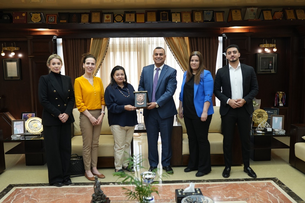 Madar Al-Saa Images 0.8199525851027083