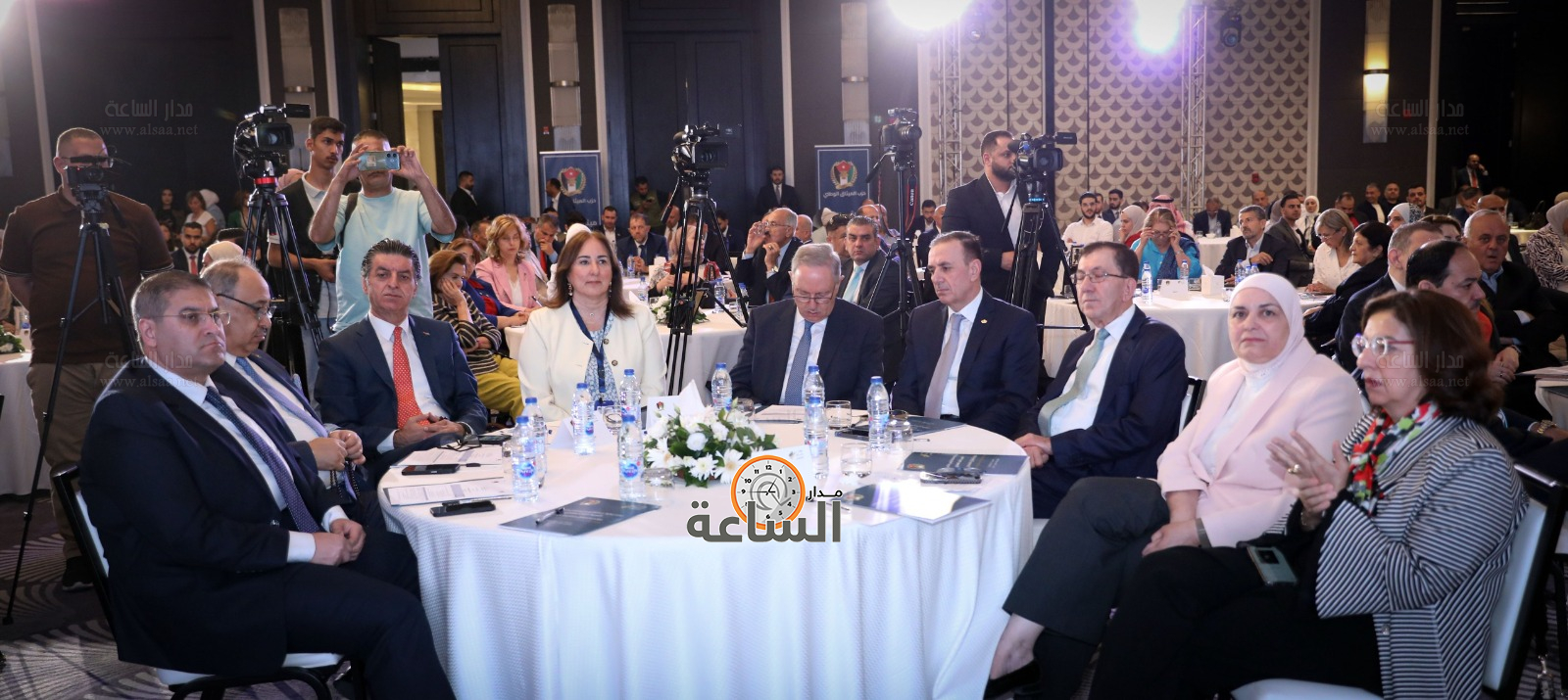 Madar Al-Saa Images 0.4596330387022355