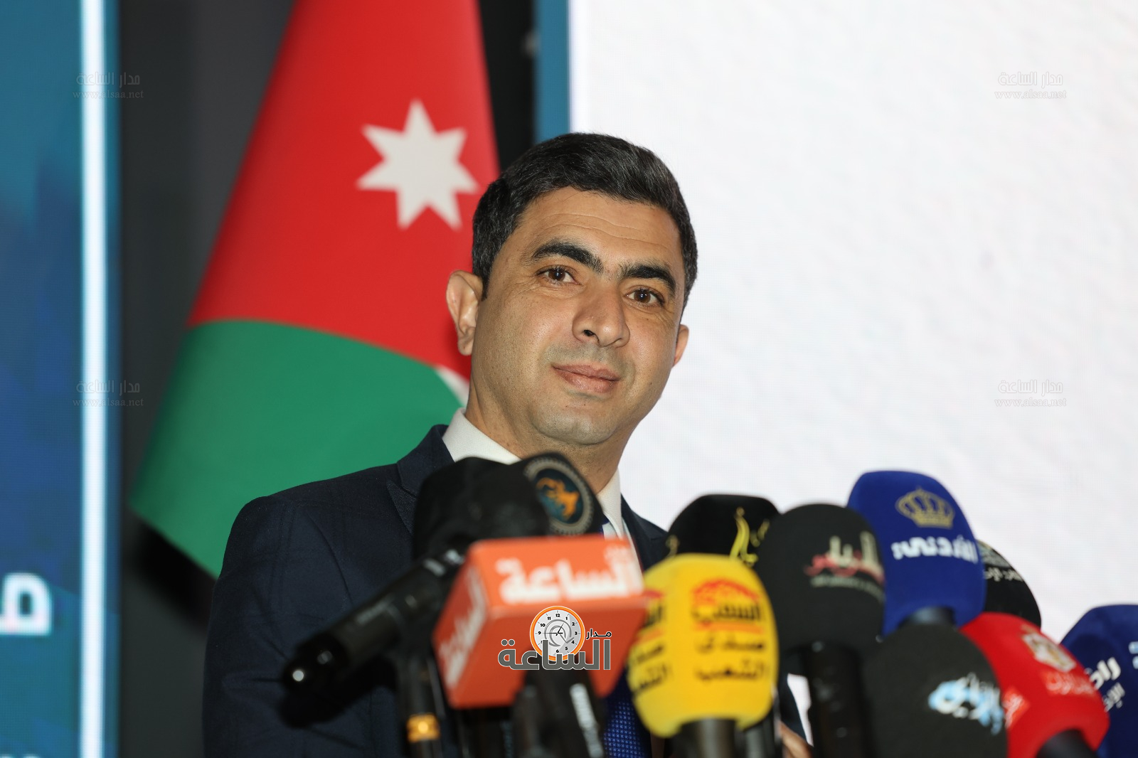 Madar Al-Saa Images 0.8368917452084141