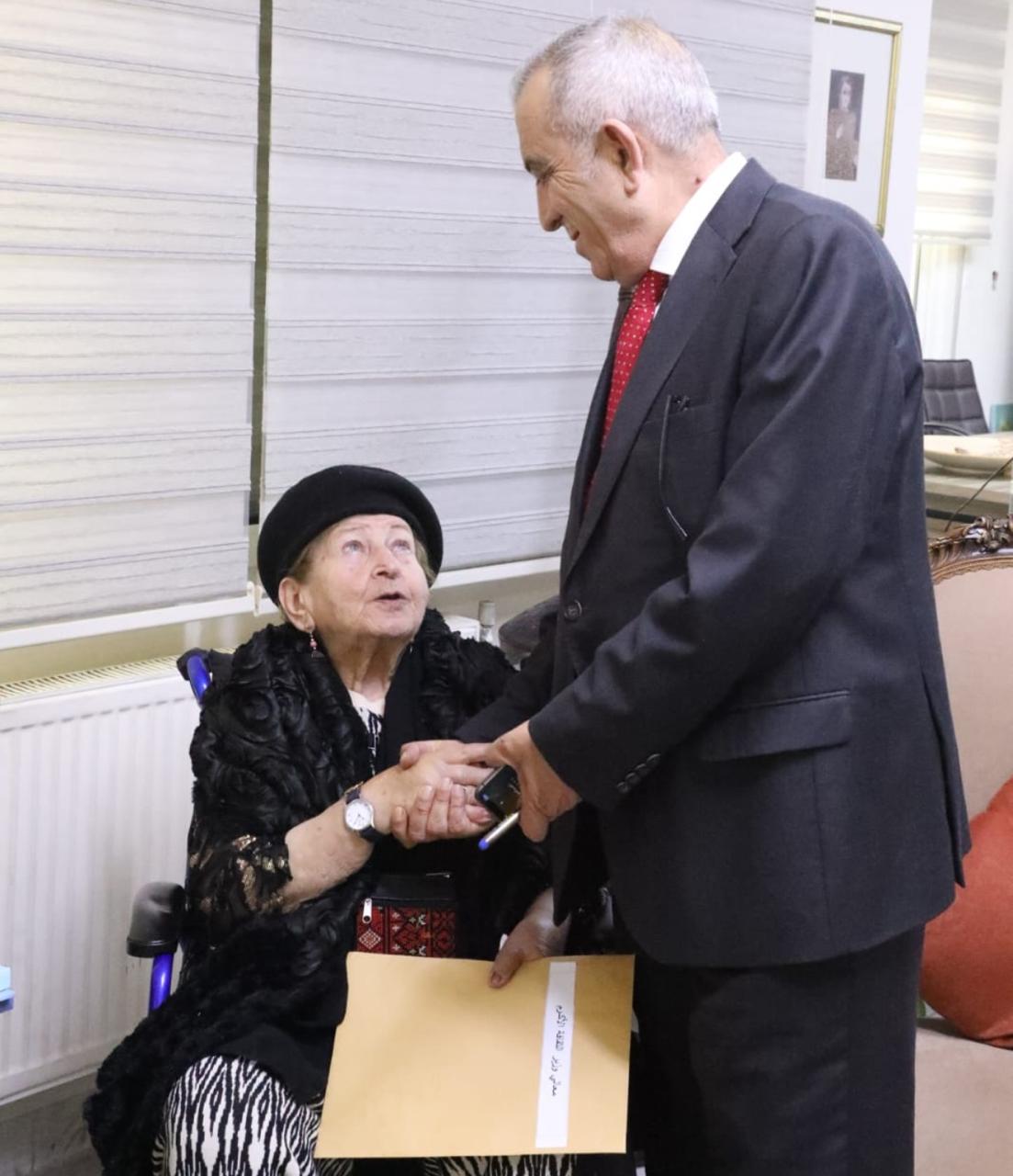 Madar Al-Saa Images 0.31912802453165523