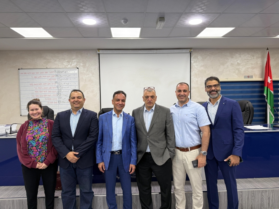 Madar Al-Saa Images 0.2578977183221579