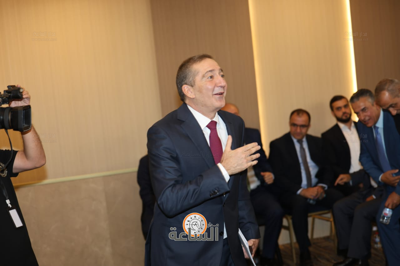 Madar Al-Saa Images 0.728924809219109