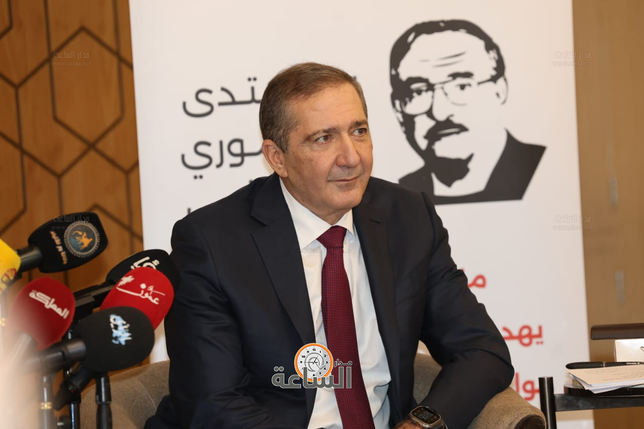 Madar Al-Saa Images 0.880826286439548