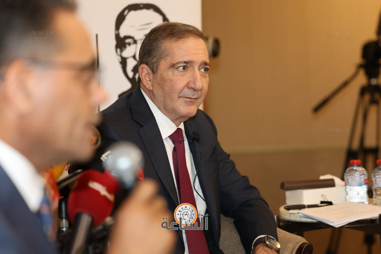 Madar Al-Saa Images 0.7910491526432234