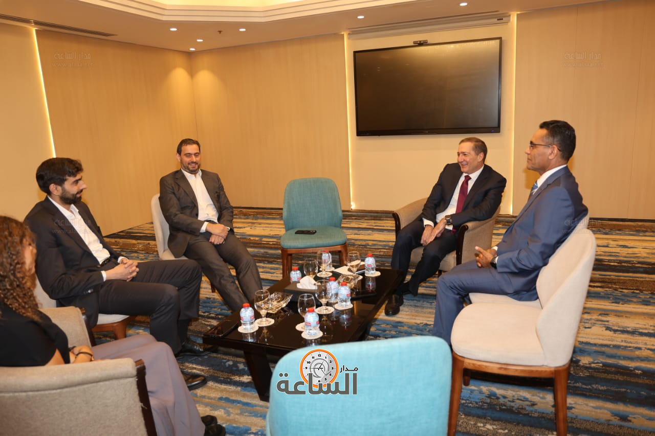 Madar Al-Saa Images 0.8485057703998453