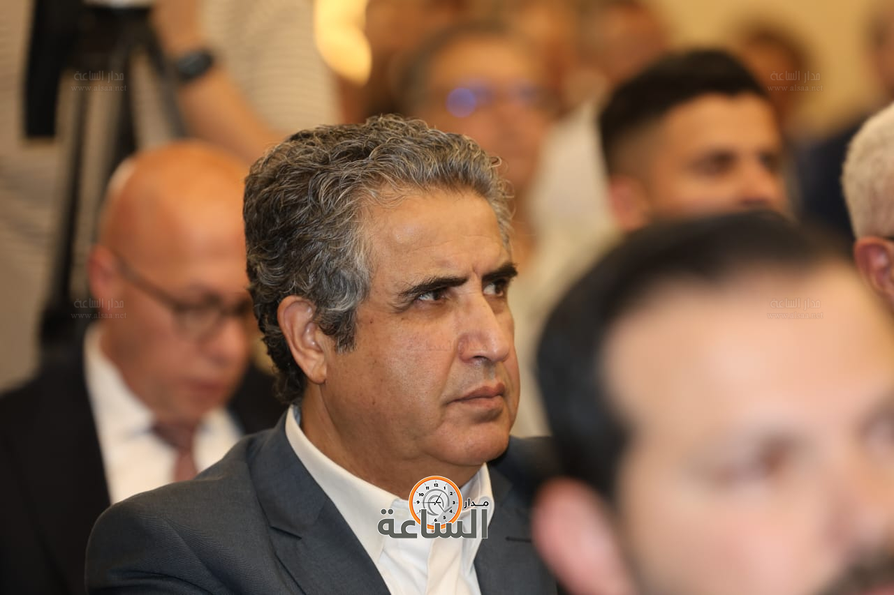 Madar Al-Saa Images 0.336623676536822