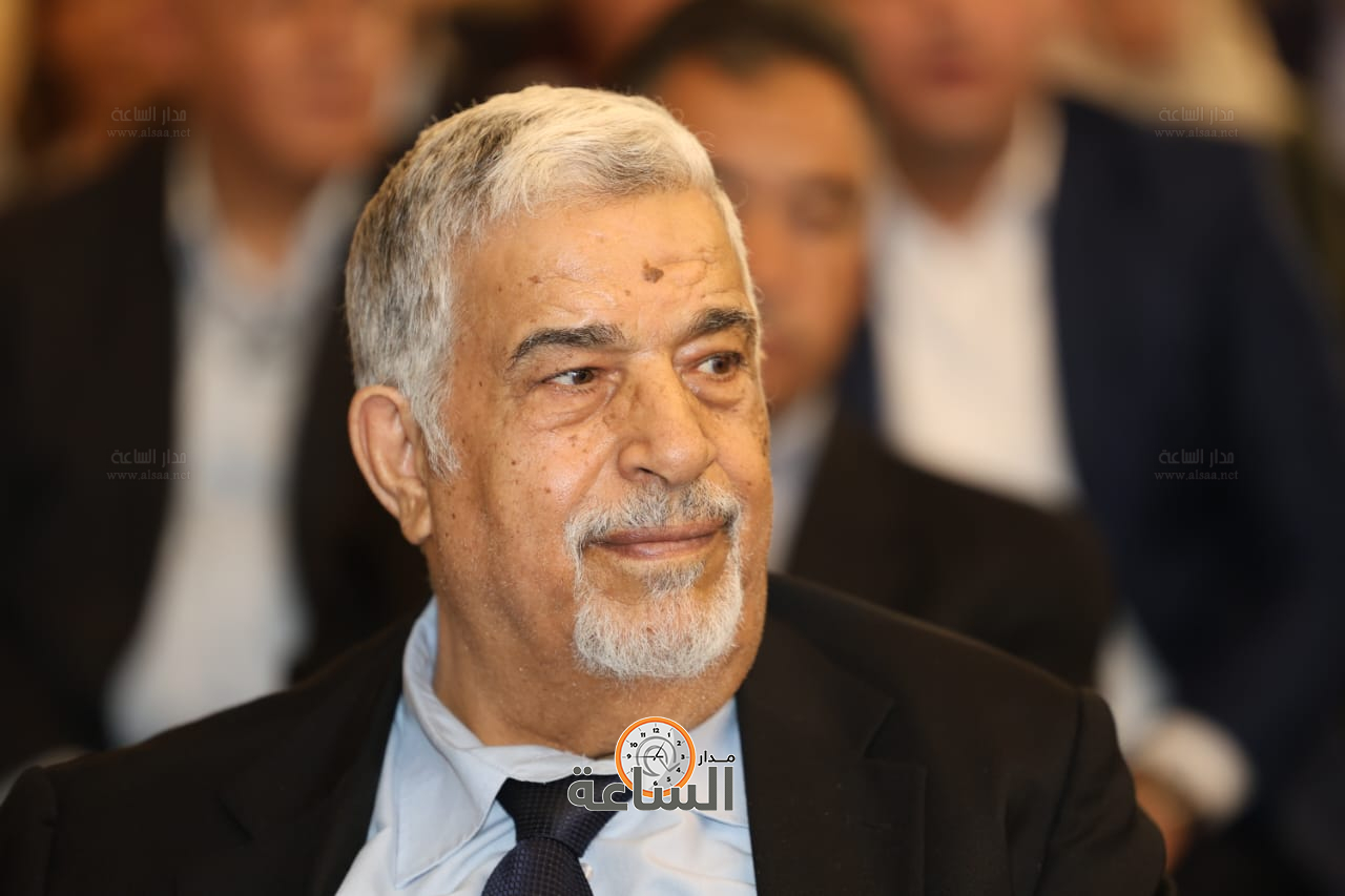 Madar Al-Saa Images 0.04437813358401821