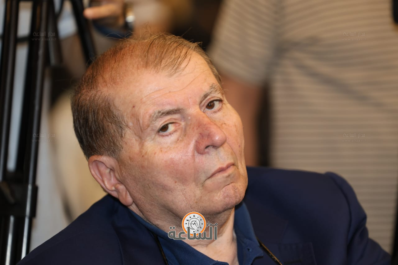 Madar Al-Saa Images 0.6994121431912733